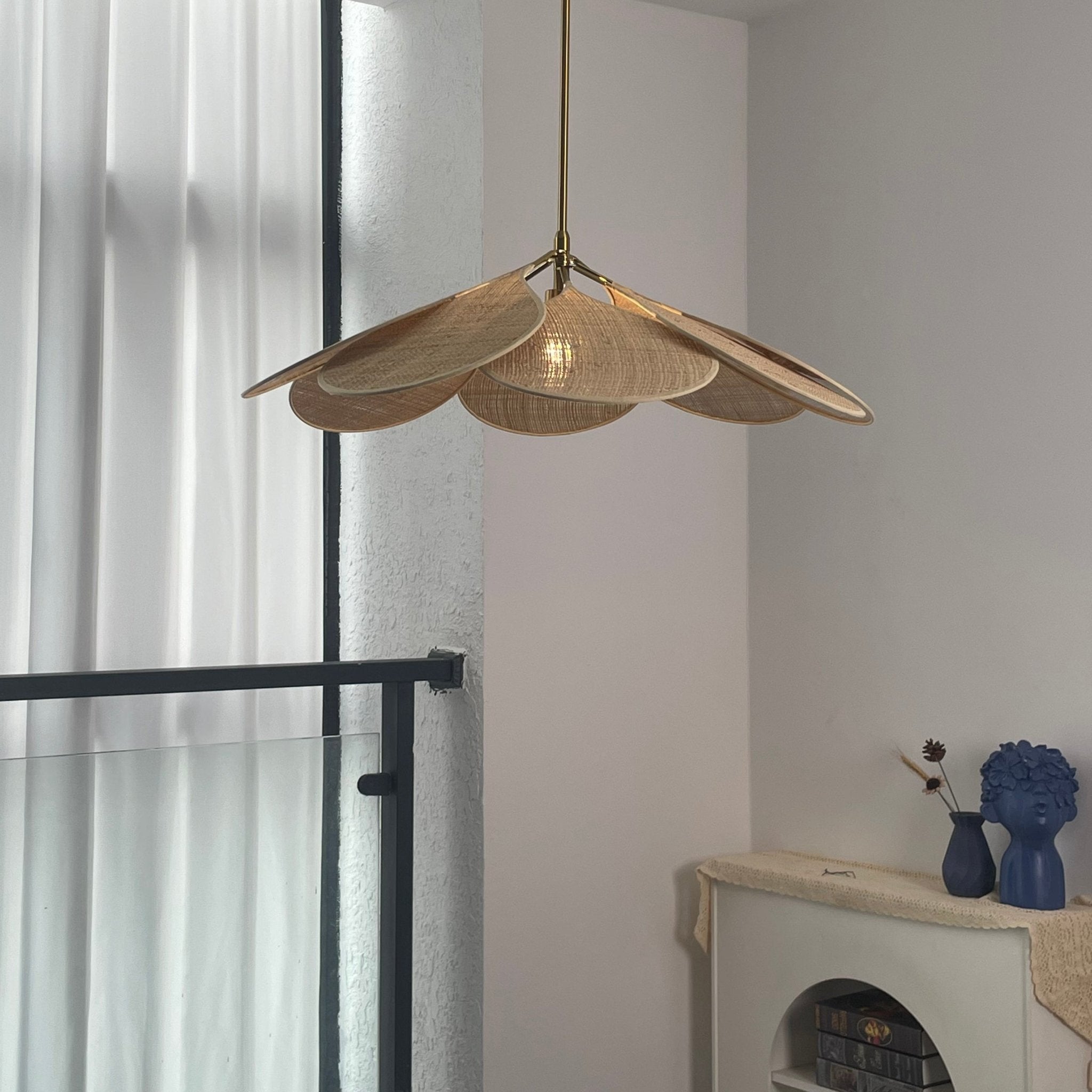 Precieuse Petals Pendant Lamp